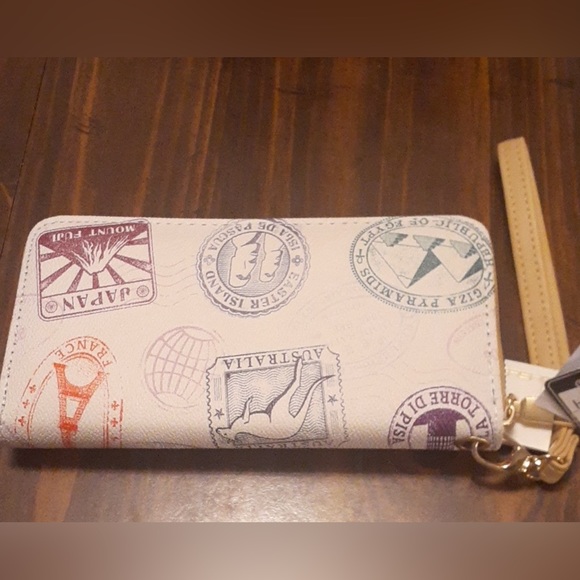 Bostanten Shoulder Bag NWOT w/Sasha New York wallet stuffed with amazing items - Picture 13 of 14